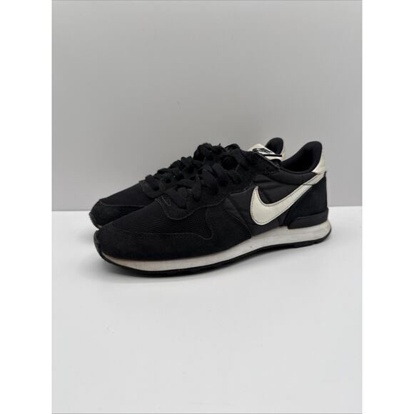 Size 6.5 - Nike Internationalist Black White Running Walking Shoe‎ 631754-011 - Picture 4 of 9